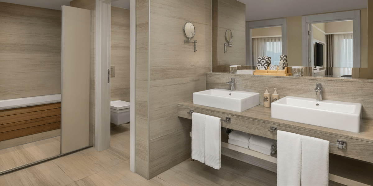 Akra Fethiye Konaklama Yandan Deniz Manzaralı Aile Odası Superior Galeri D4