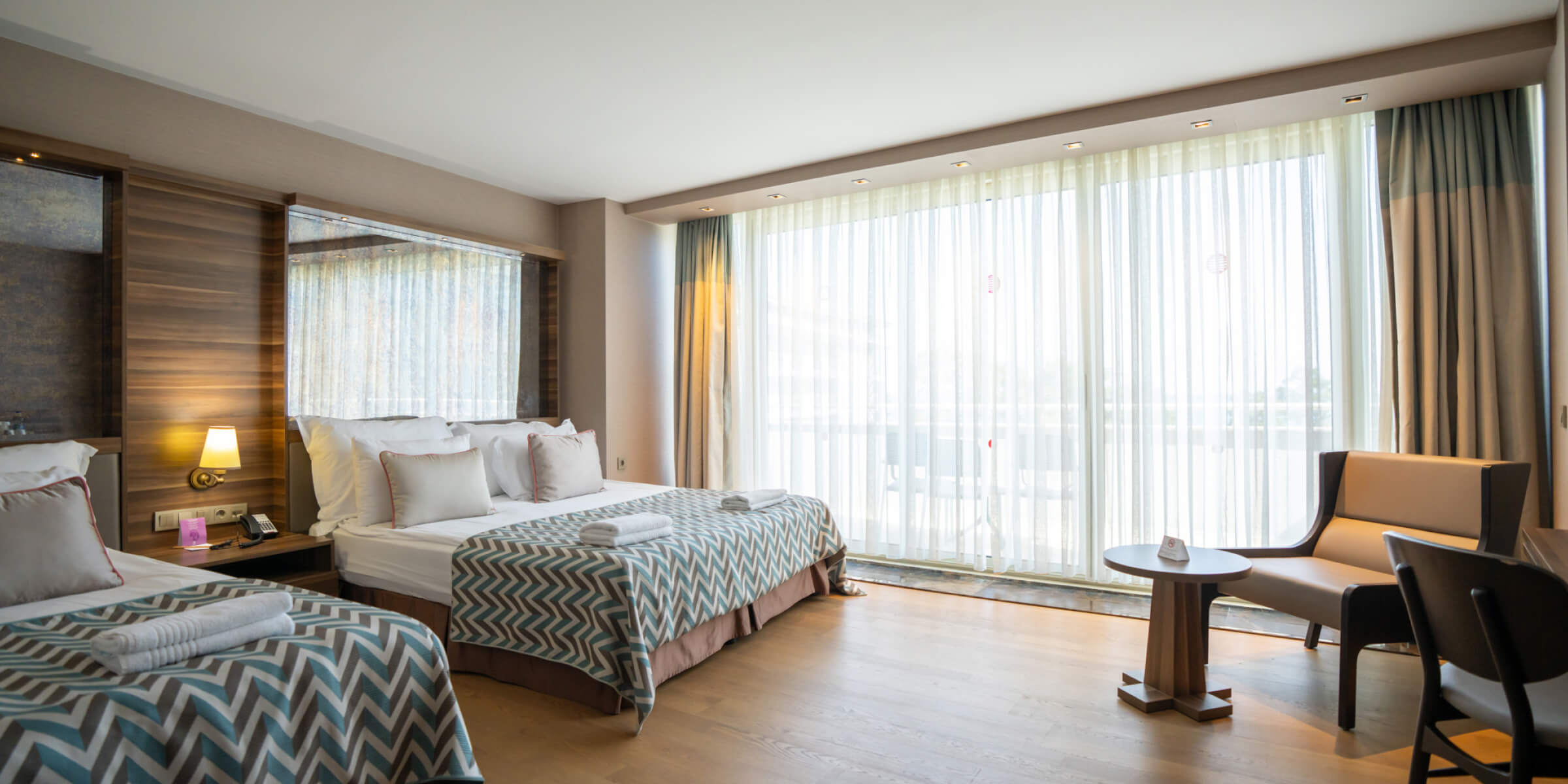 Akra Oteller Kemer Odalar Deluxe Deniz Manzaralı Galeri Desktop