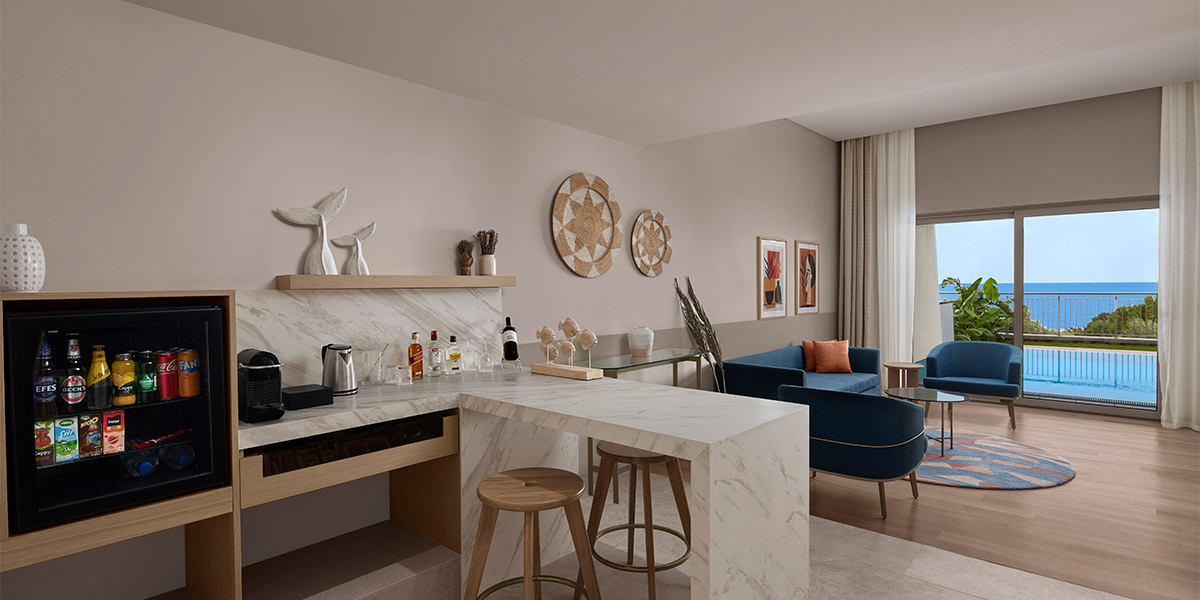 Akra Sorgun Ozel Havuzlu Deniz Manzarali Suit Galeri4