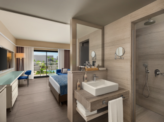 Akra Fethiye Konaklama Yetiskin Standart Yandan Deniz Manzaralı Oda Card M2