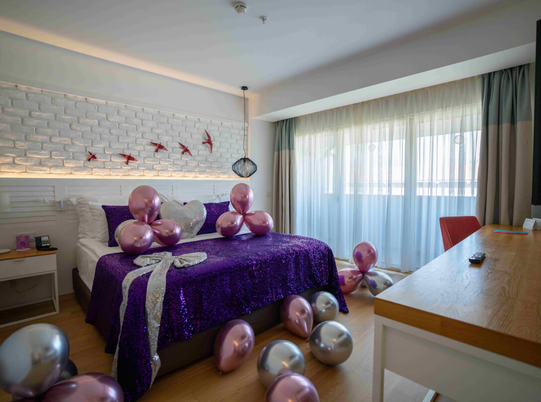 Akra Kemer Superior Balayı Oda Card D (1)