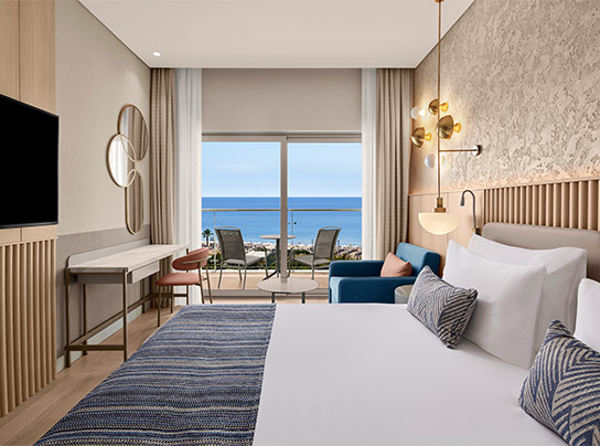 Akra Sorgun Ozel Superior Deniz Manzarali Aile Odasi Card2