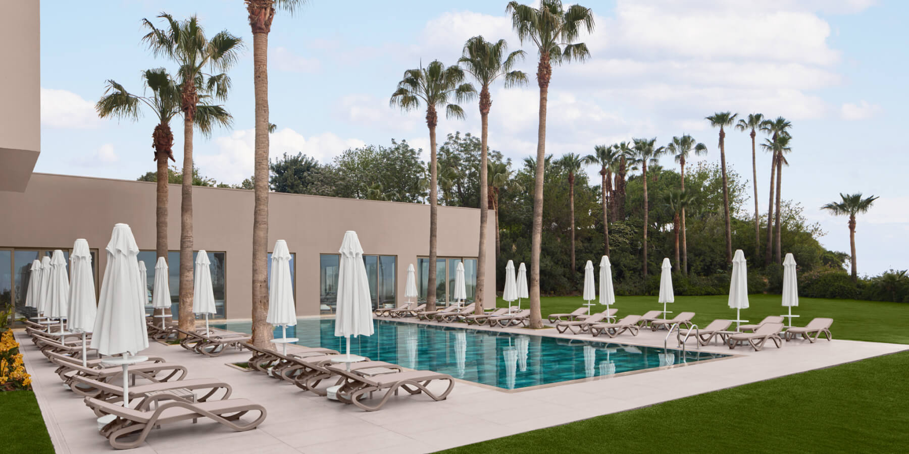 Akra Antalya Galeri Havuzlar D