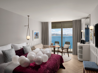 Akra Antalya Deluxe Odalar Balayı Odası Card M