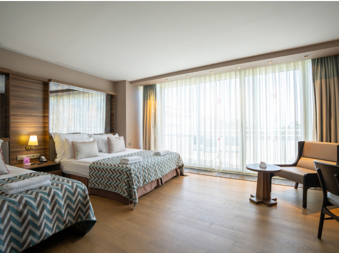 Akra Oteller Kemer Odalar Deluxe Deniz Manzaralı M