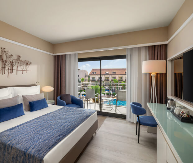 Yandan Deniz Manzaralı Aile Odası Galeri M