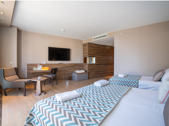 Akra Oteller Kemer Odalar Deluxe Deniz Manzaralı M1