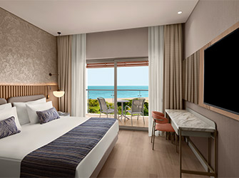 Akra Sorgun Deniz Manzarali Aile Odasi Card M