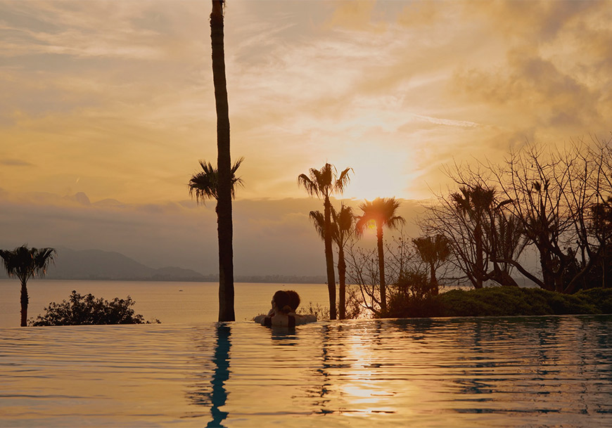akra-hotels-blog-romantik-yaz-card.jpg